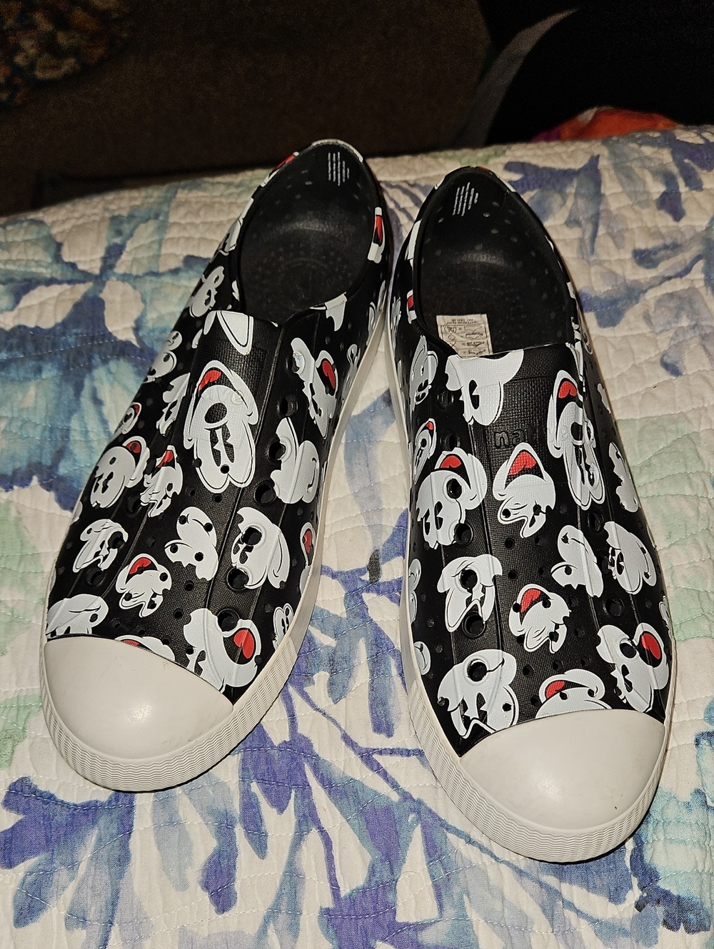Native Black Slip-On Sneakers Mickey Mouse Print